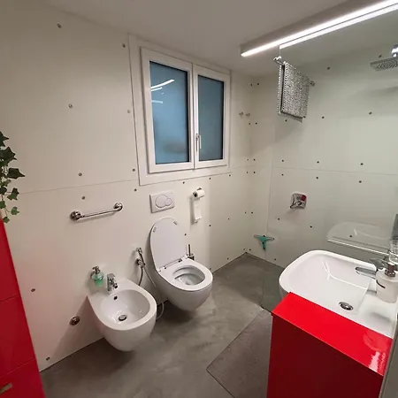 L' Asinello House Wifi Parking Carate Urio